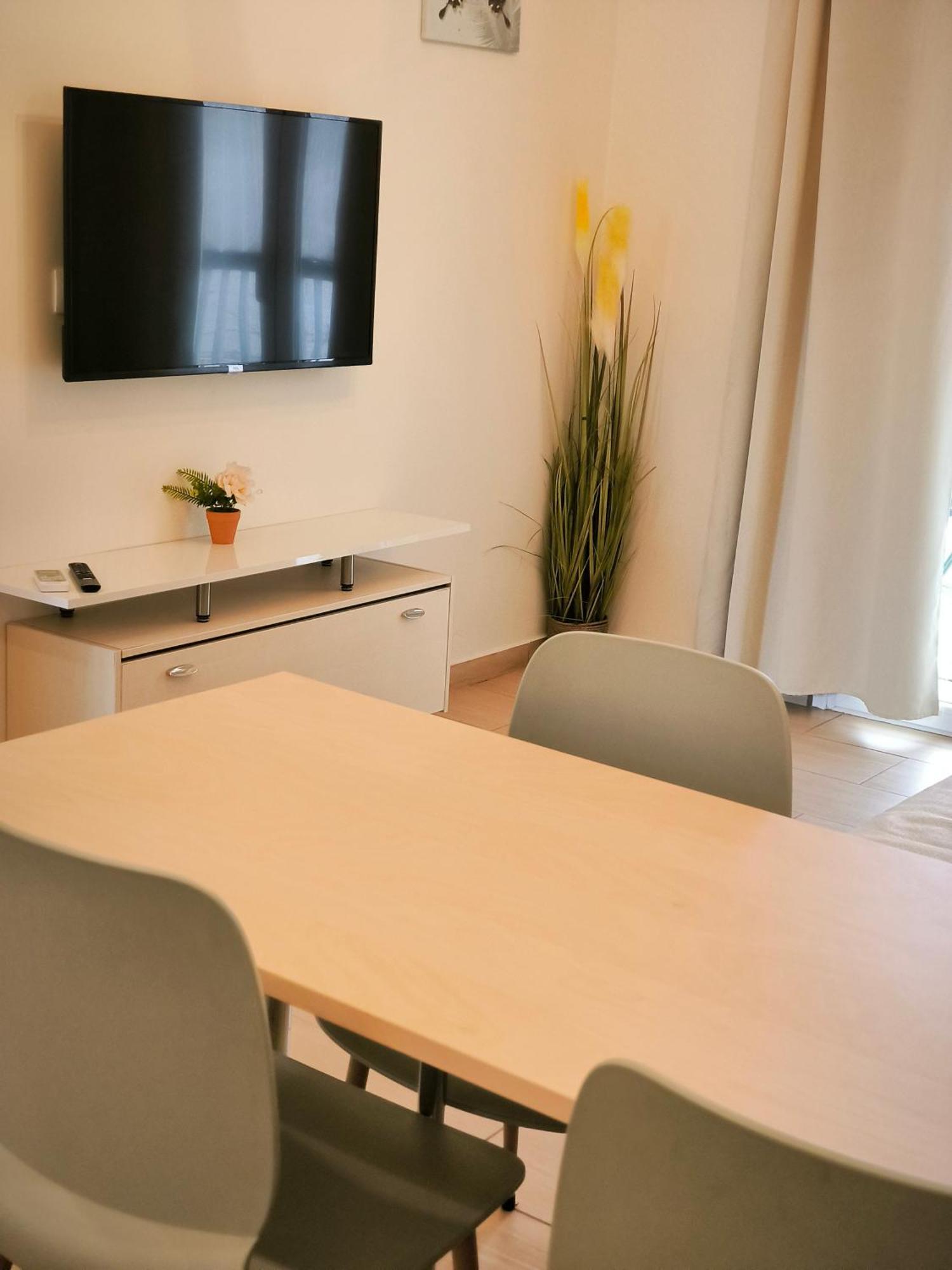 Penthouse With An Incredible View 350M From Metro Station! Apartment Athens Ngoại thất bức ảnh